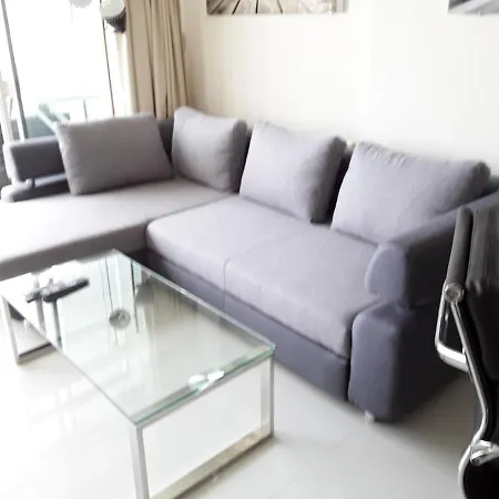 Apartment 136 A First Line Sleeps 6 *